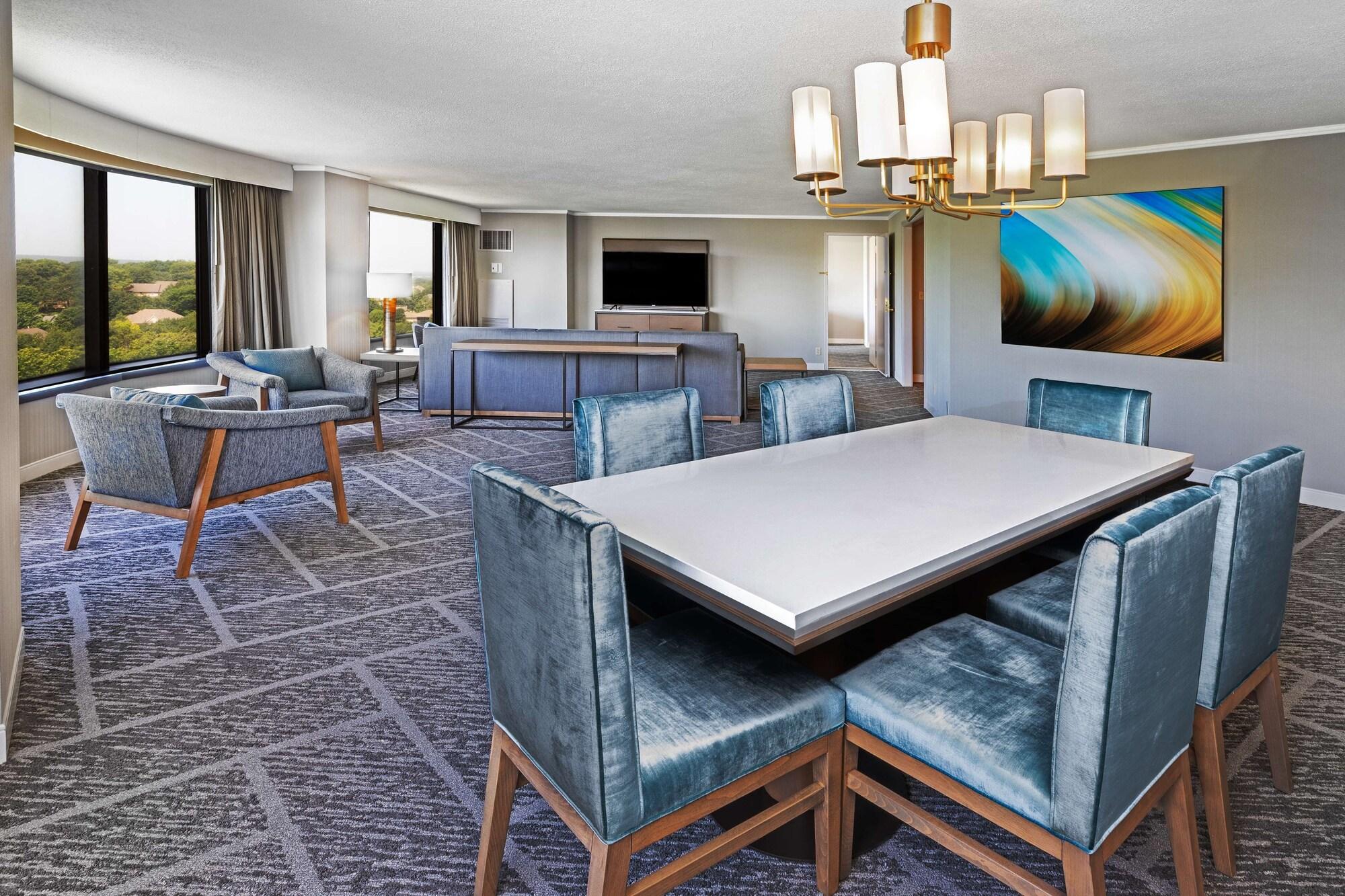 Doubletree By Hilton Tulsa At Warren Place Eksteriør bilde