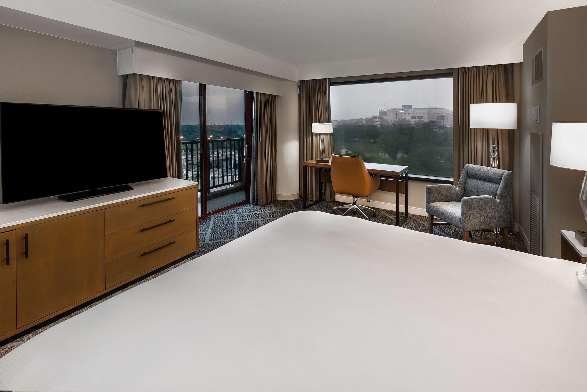Doubletree By Hilton Tulsa At Warren Place Eksteriør bilde