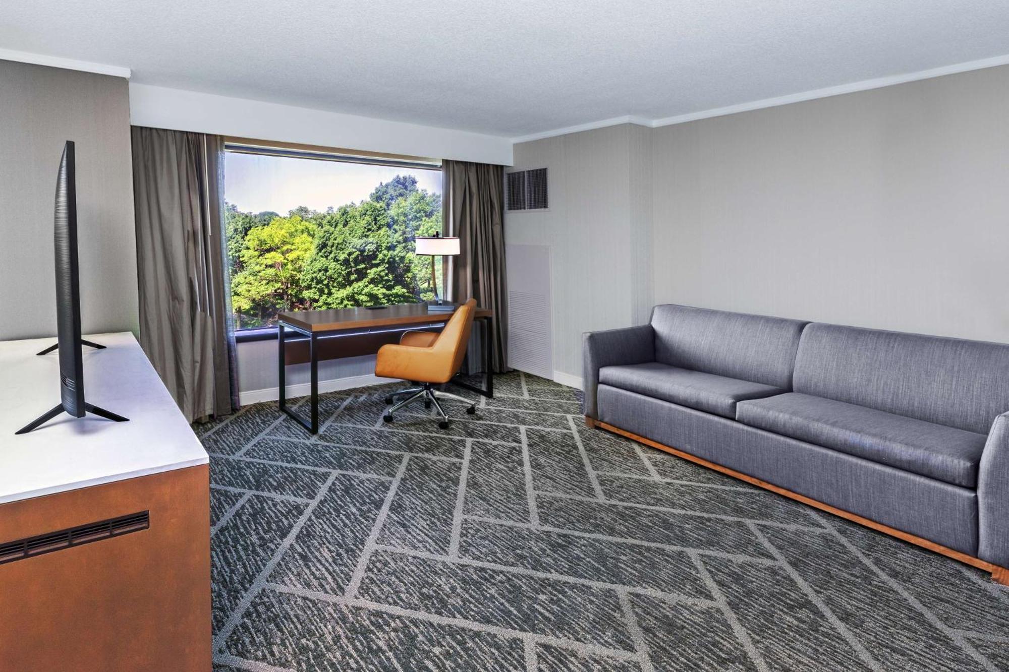Doubletree By Hilton Tulsa At Warren Place Eksteriør bilde