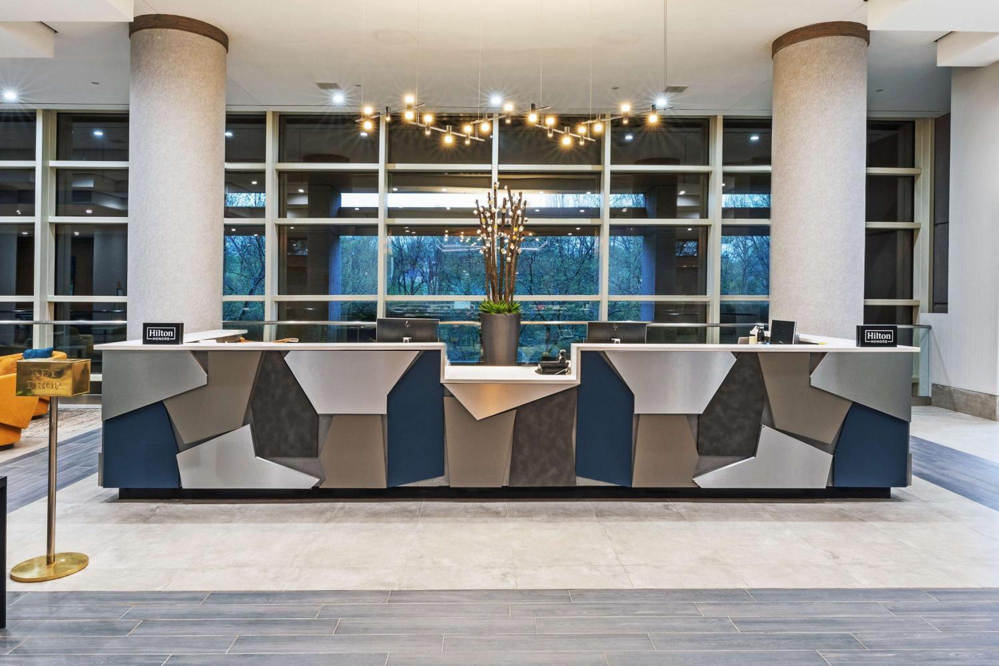 Doubletree By Hilton Tulsa At Warren Place Eksteriør bilde
