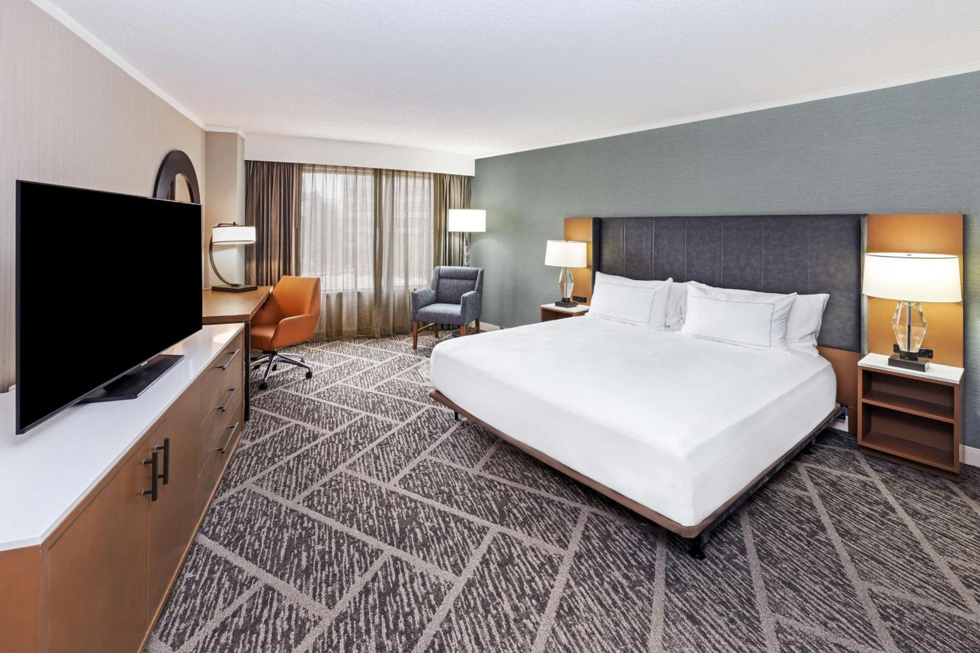 Doubletree By Hilton Tulsa At Warren Place Eksteriør bilde