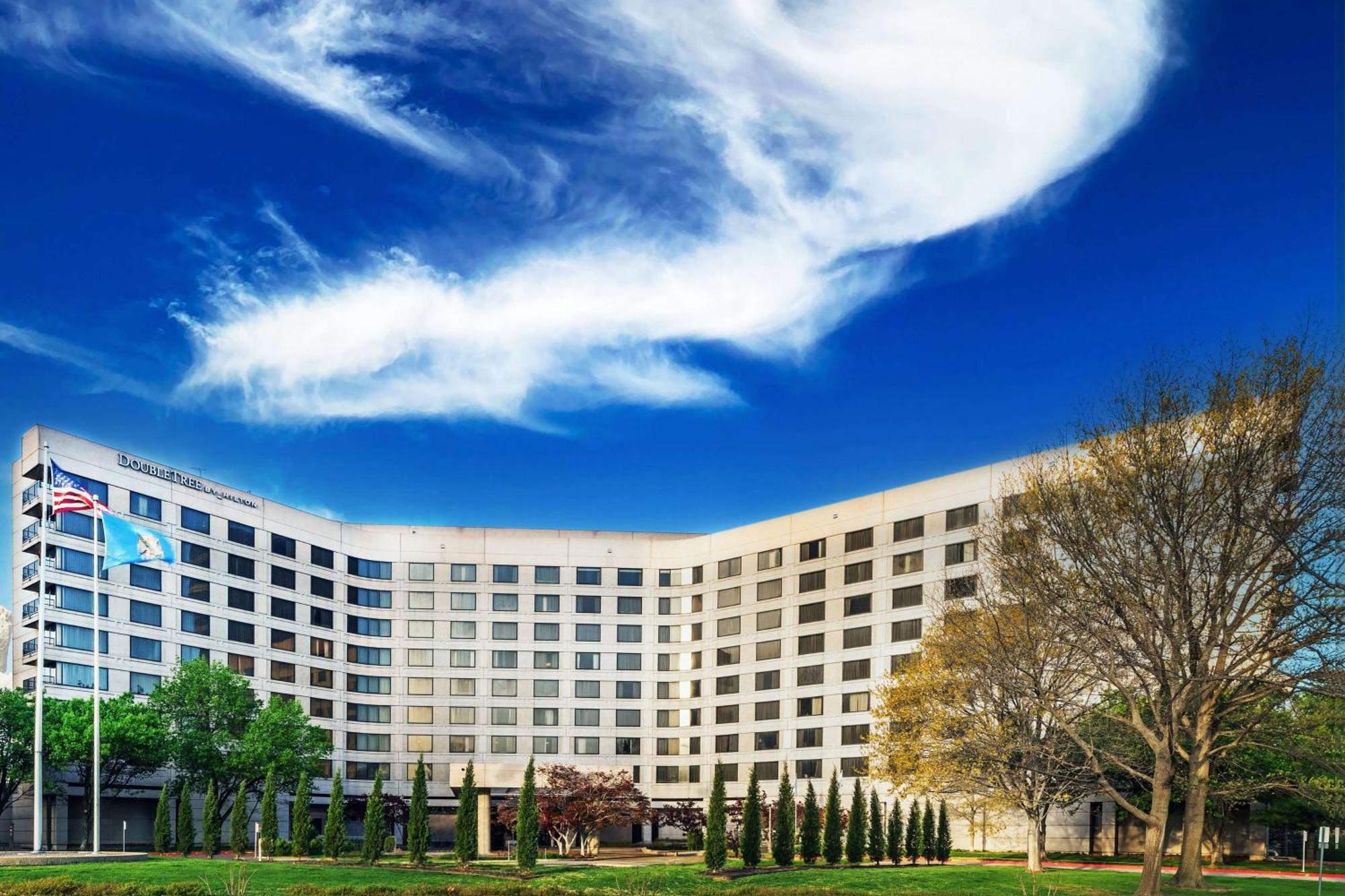 Doubletree By Hilton Tulsa At Warren Place Eksteriør bilde